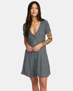 RVCA UNDERSTATED DRESS(EX) -Azure Muse Store avjwd00206 rvca2Cw rvb frt1 45870.1694015953